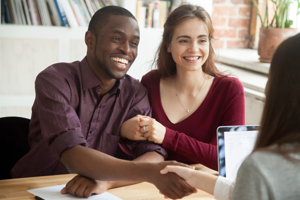 Transit Employees Federal Credit Union couple in an office